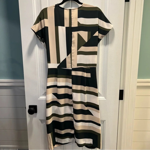 Banana Republic Factory Olive Green Black Cream Twist Front Dress. Size 16. NWT. - Picture 4 of 15
